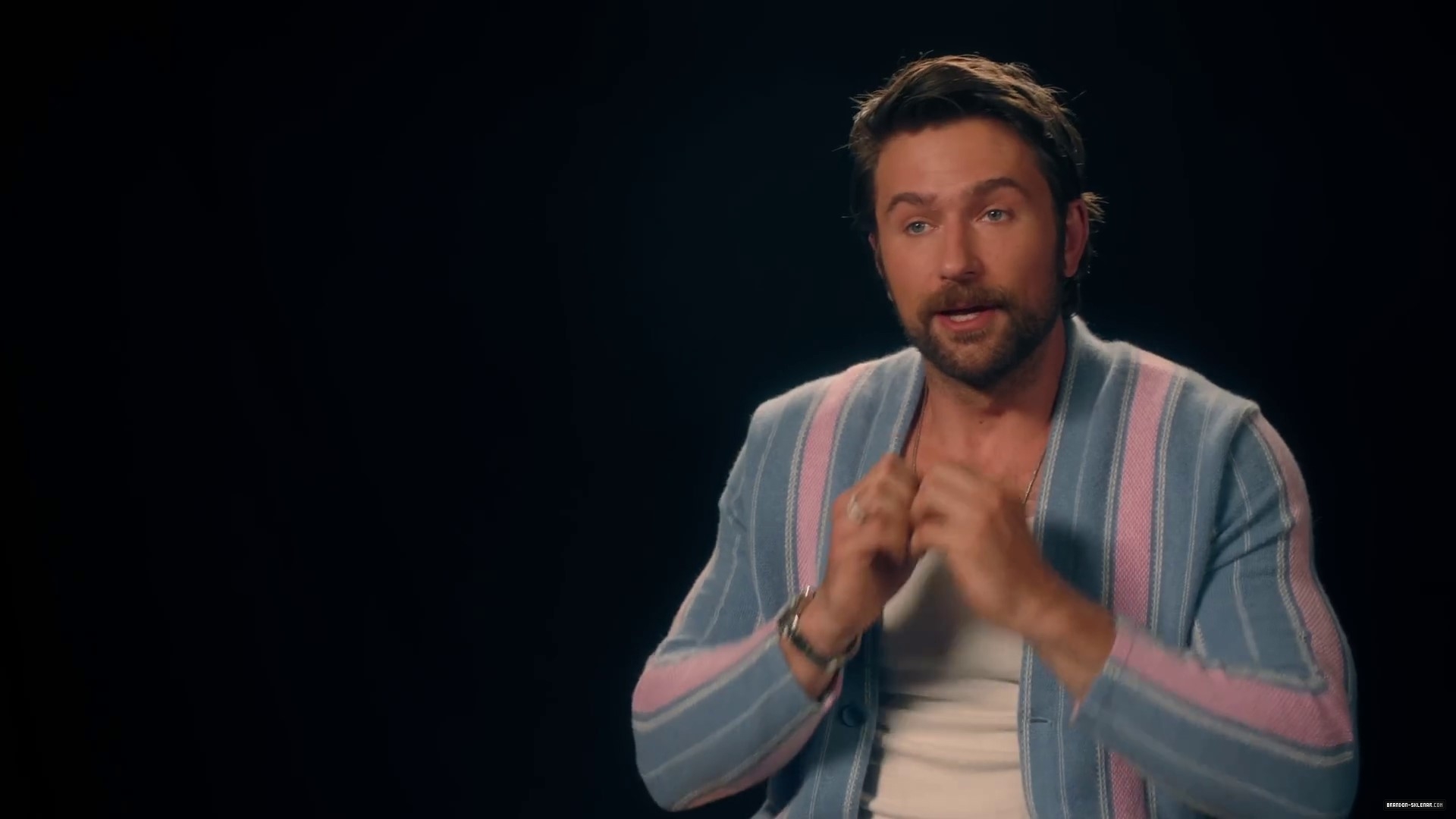 563.jpg